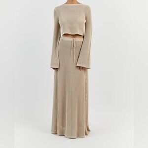 DISSH OPHELIA STONE CROCHET MIDI SKIRT
AUD $149.99

Colour: Stone